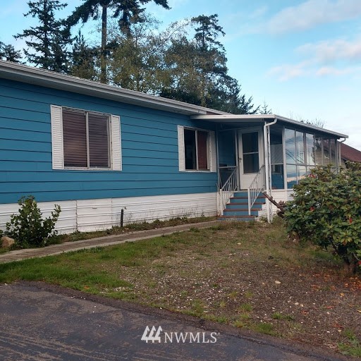 4716 West Davis Road Bremerton, WA 98312 - Photo 1 of 12 Gallery Image 1