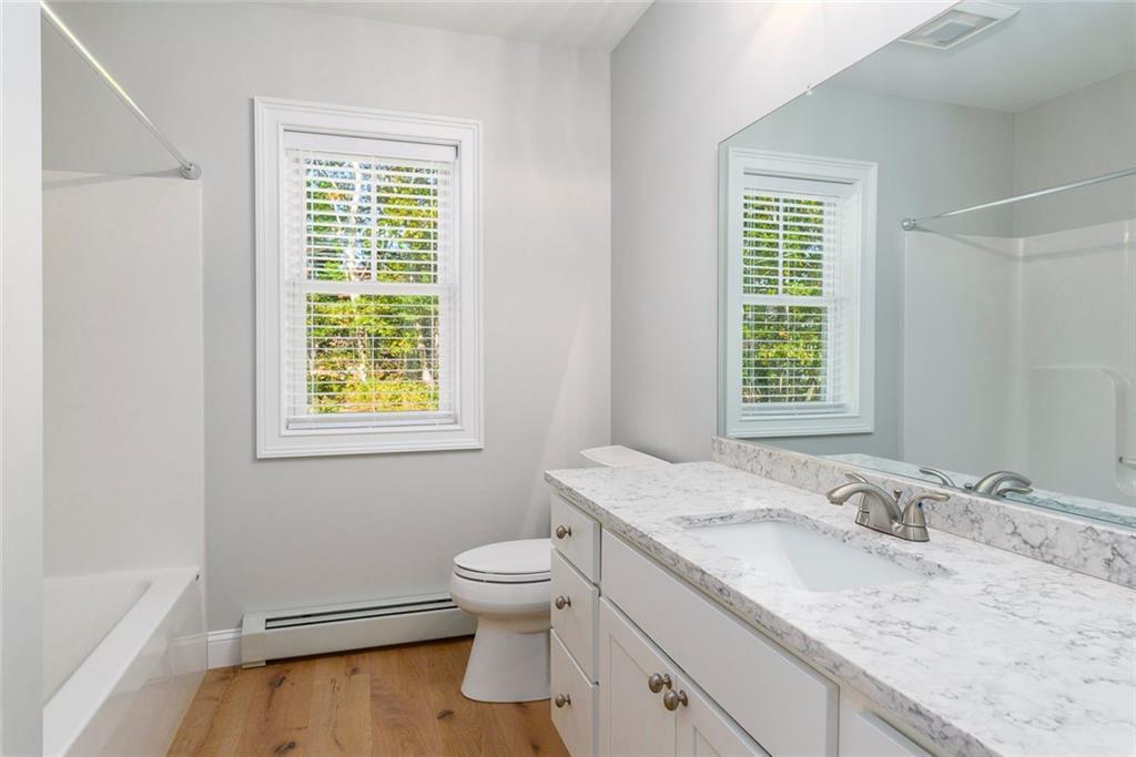 4 Carriage Road Falmouth, ME 04105 - Photo 20 of 35 Second full bath with quartz counter...