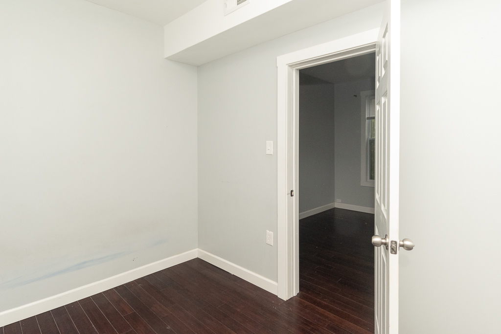 2968 North Ridgeway Avenue, Unit 1R Chicago, IL 60618 - Photo 15 of 20