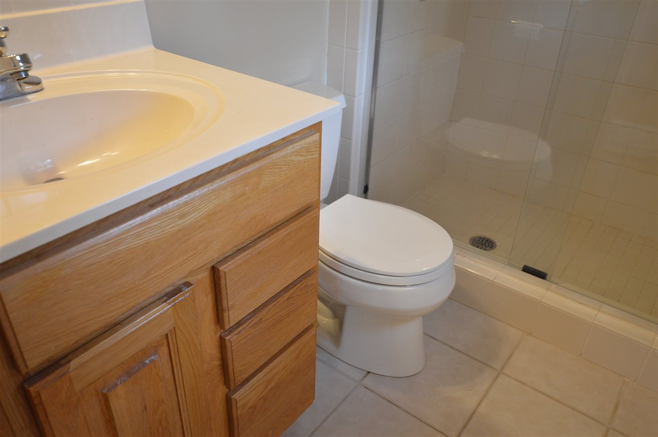 602 Bloomfield Road Traverse City, MI 49686 - Photo 34 of 67 1831156-33.JPG