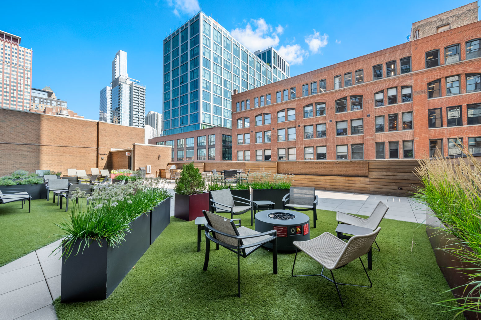 849 North Franklin Street, Unit 715 Chicago, IL 60610 - Photo 22 of 26 a view of a patio with a yard