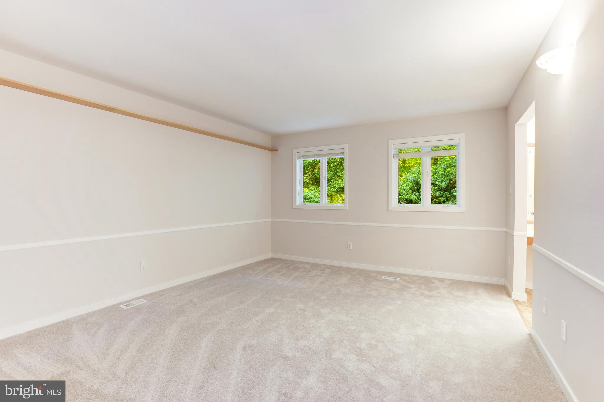 11220 Popes Head Road Fairfax, VA 22030 - Photo 23 of 49 Second Master on Main Level