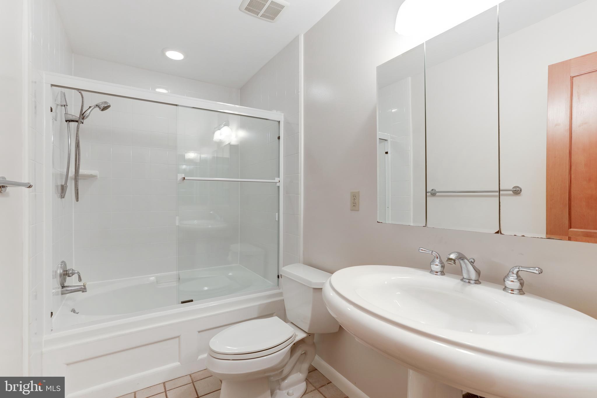 11220 Popes Head Road Fairfax, VA 22030 - Photo 27 of 49 Hall Bath Outside Third Bedroom