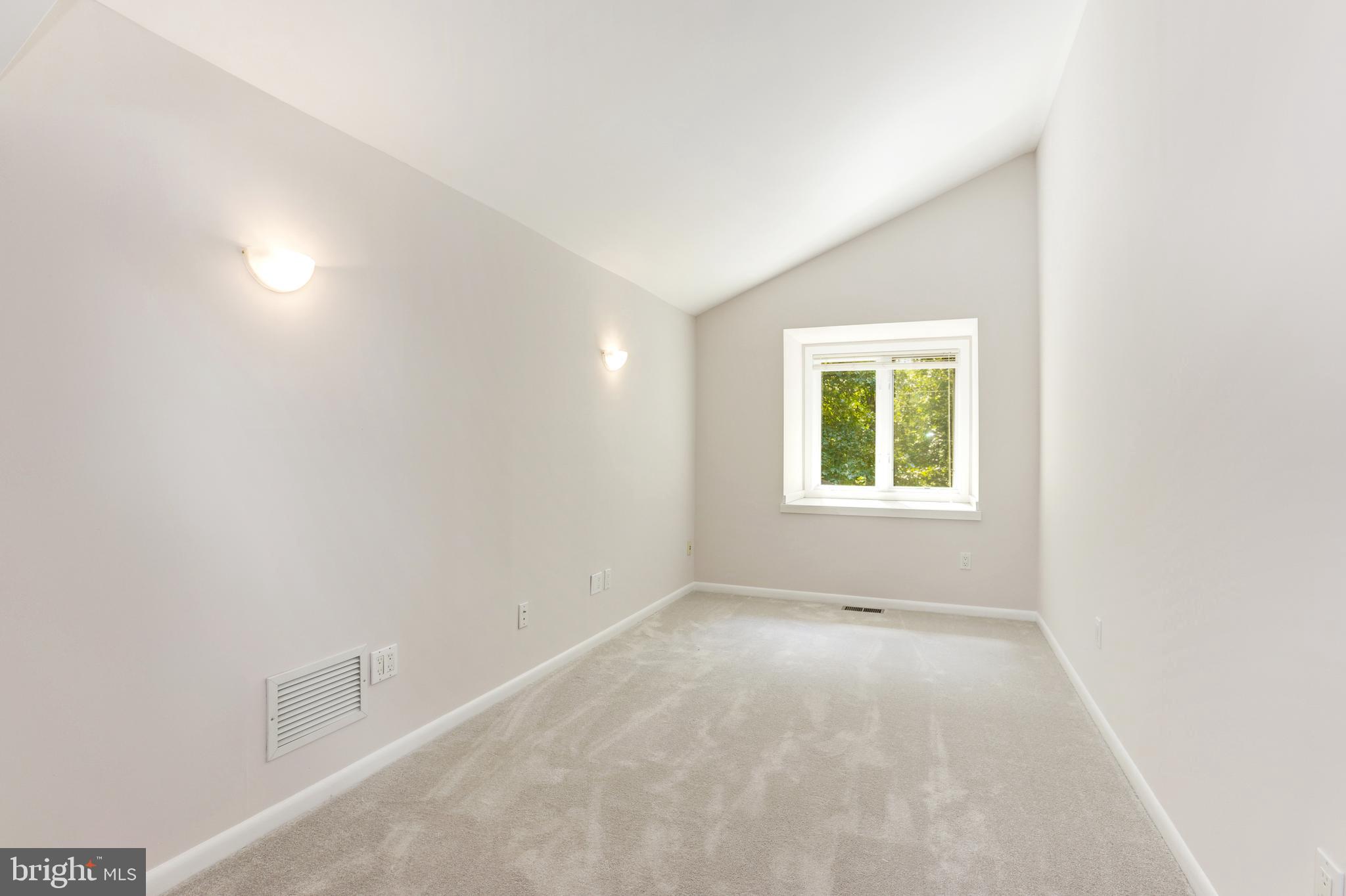 11220 Popes Head Road Fairfax, VA 22030 - Photo 29 of 49 Second Upper Level Bedroom - All New Carpet