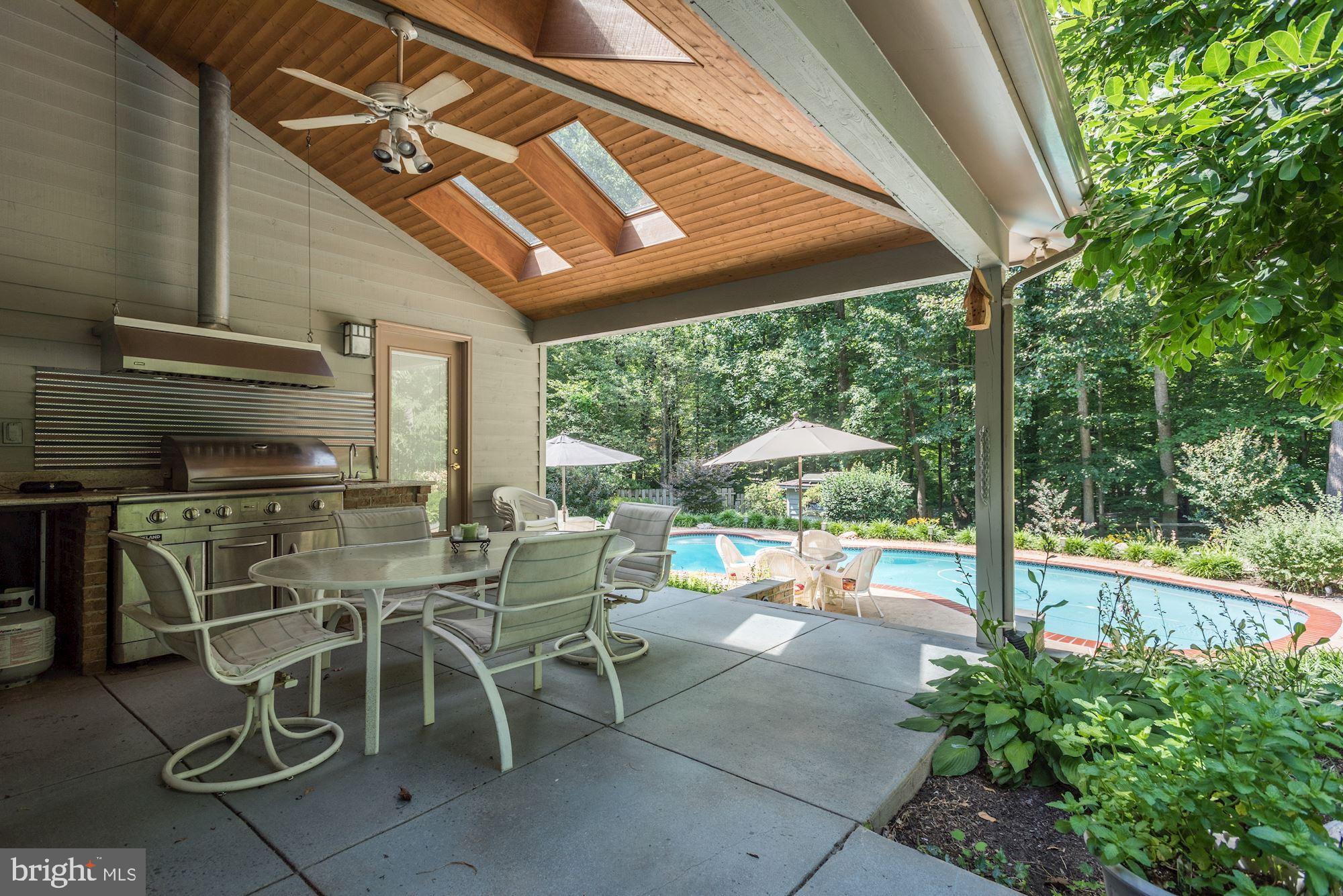 11220 Popes Head Road Fairfax, VA 22030 - Photo 41 of 49 Ceiling Fan & Sky Lights!