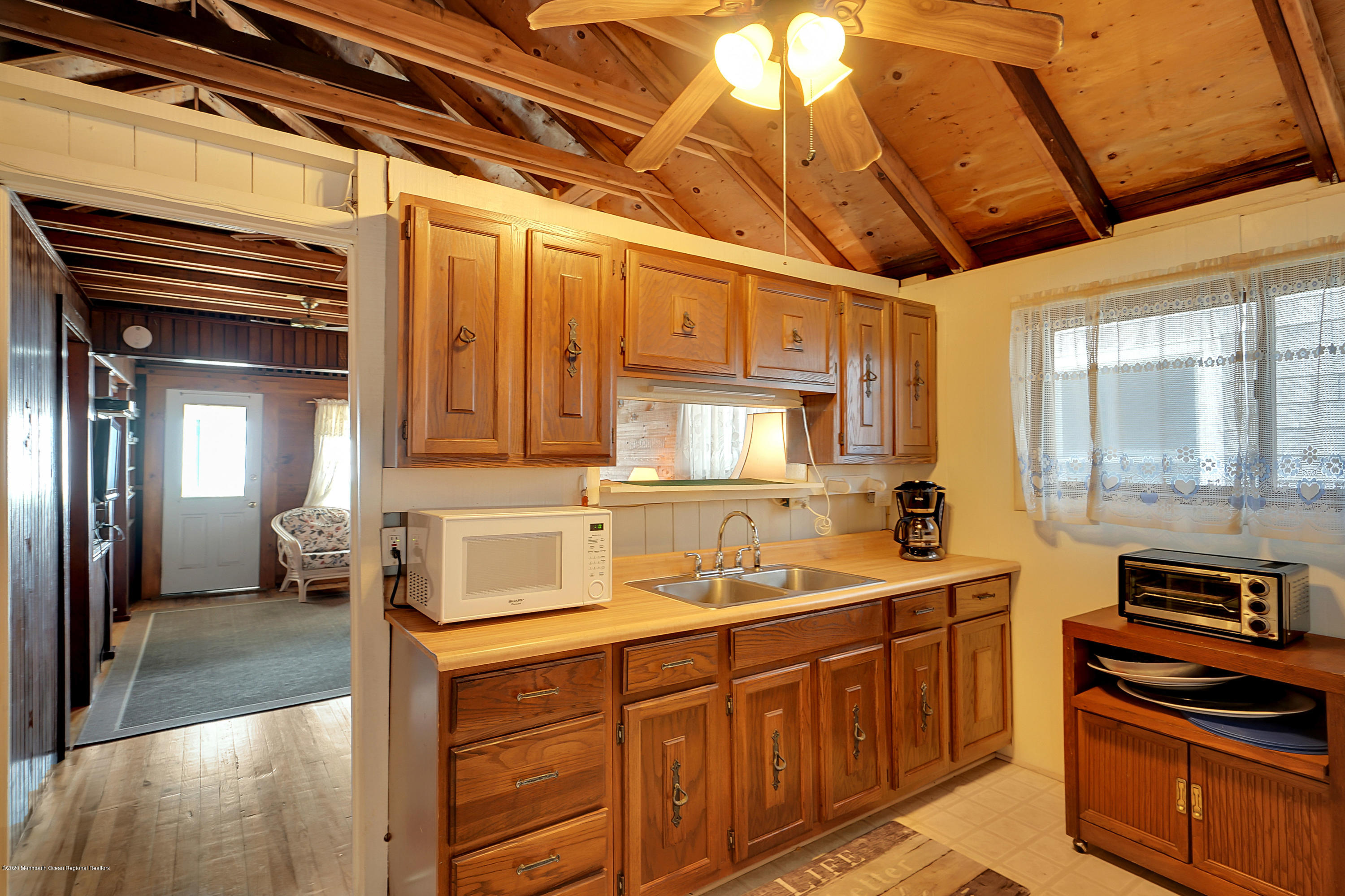 43 Beach Front Manasquan, NJ 08736 - Photo 15 of 52 015_dsc02131