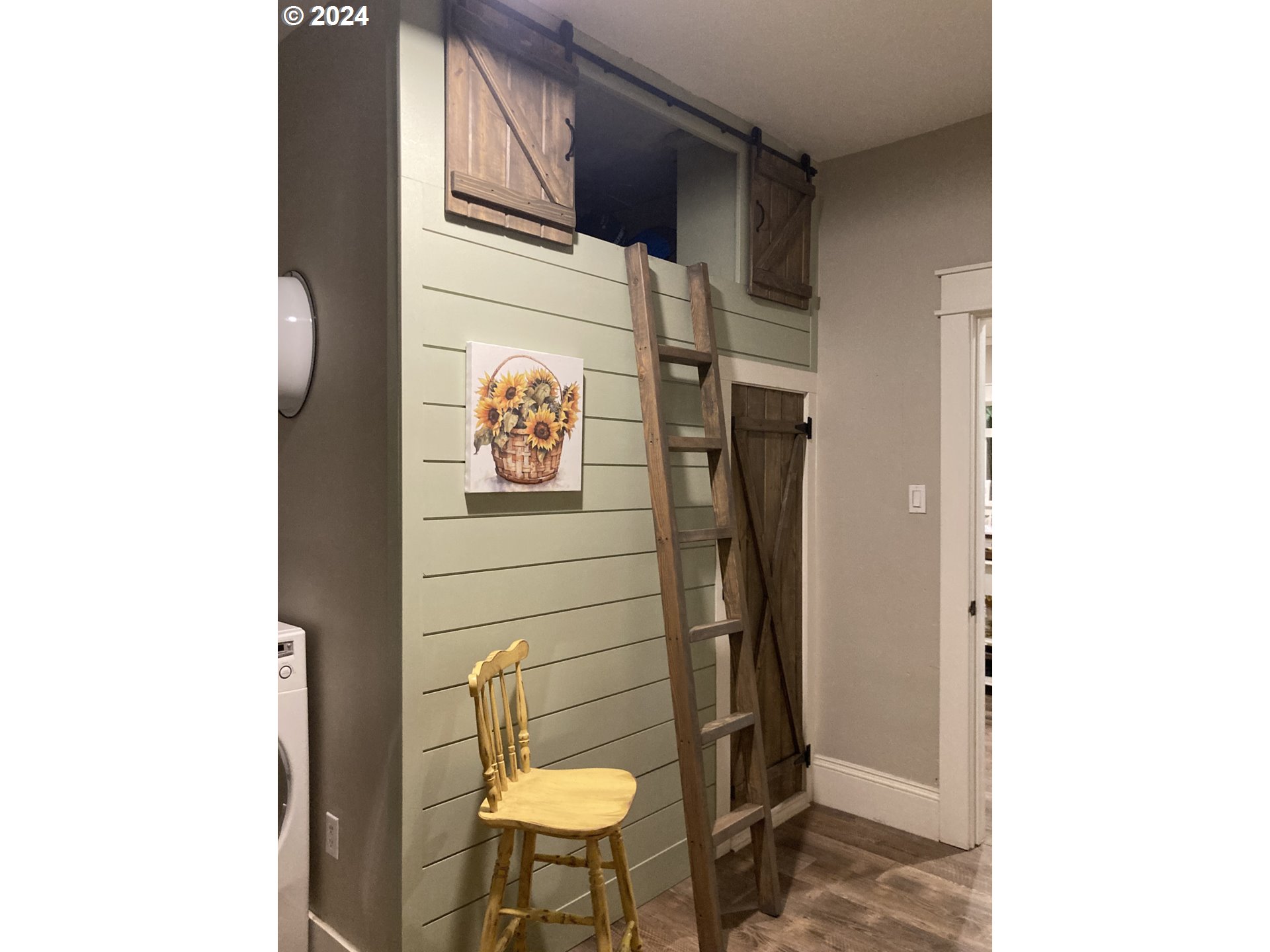 43756 Eagle Creek Road Richland, OR 97870 - Photo 10 of 21 a bathroom with a toilet and a shower