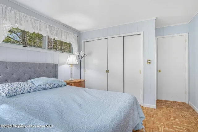 $374,900 | 1045 Mountain Top Drive, Lake Ariel, PA 18436