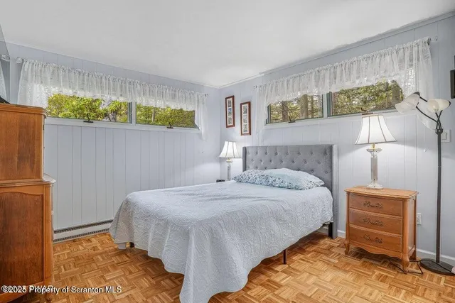 $374,900 | 1045 Mountain Top Drive, Lake Ariel, PA 18436