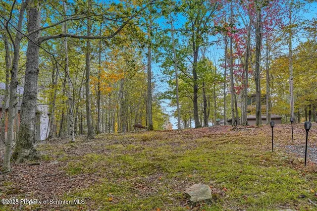 $374,900 | 1045 Mountain Top Drive, Lake Ariel, PA 18436