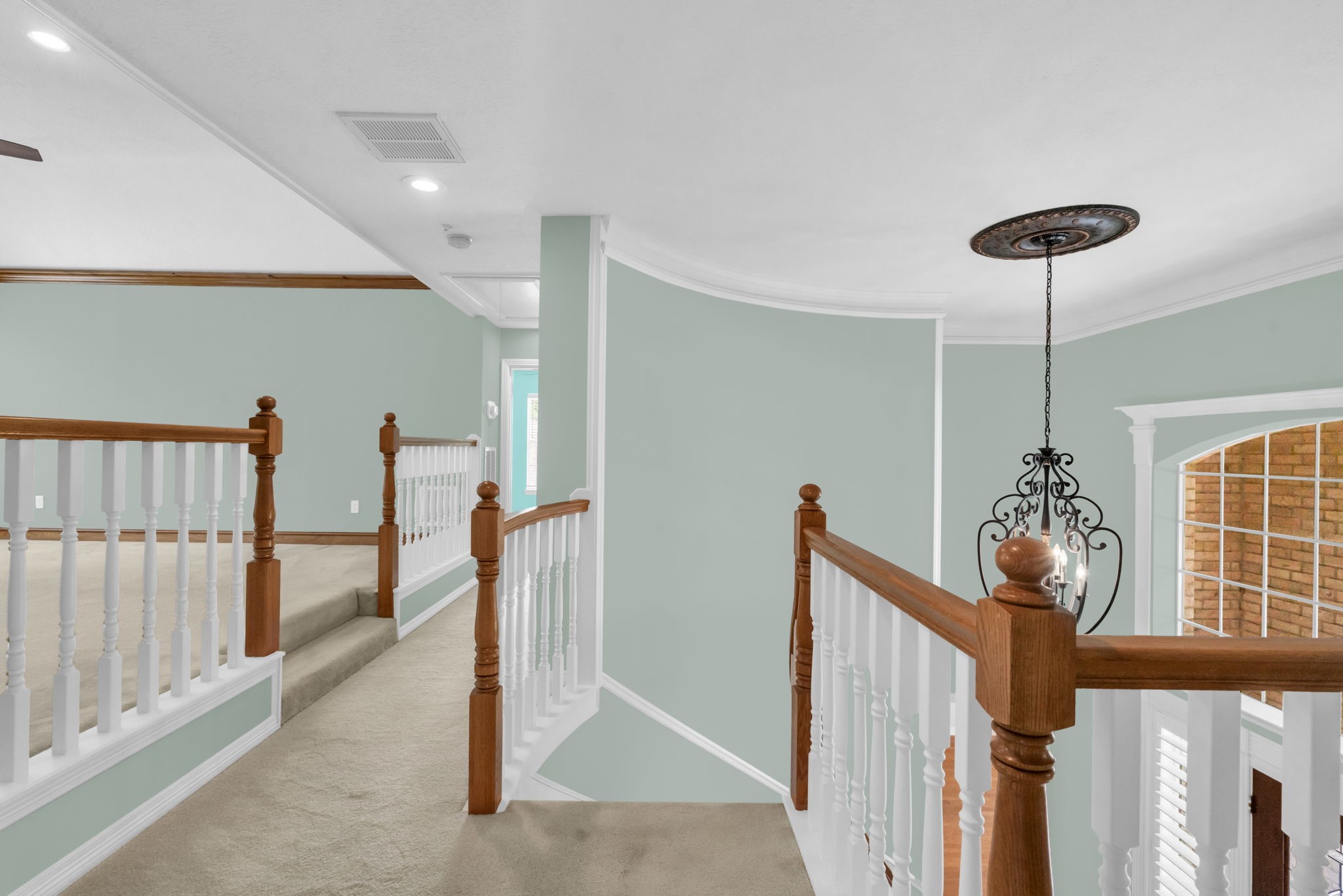 142 West Shadowpoint Circle The Woodlands, TX 77381 - Photo 26 of 50