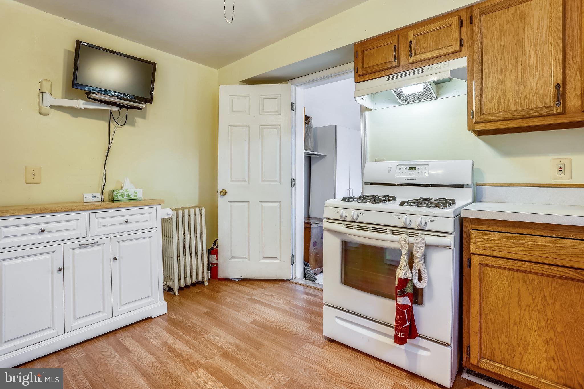 114 Norwood Road Silver Spring, MD 20905 - Photo 6 of 72