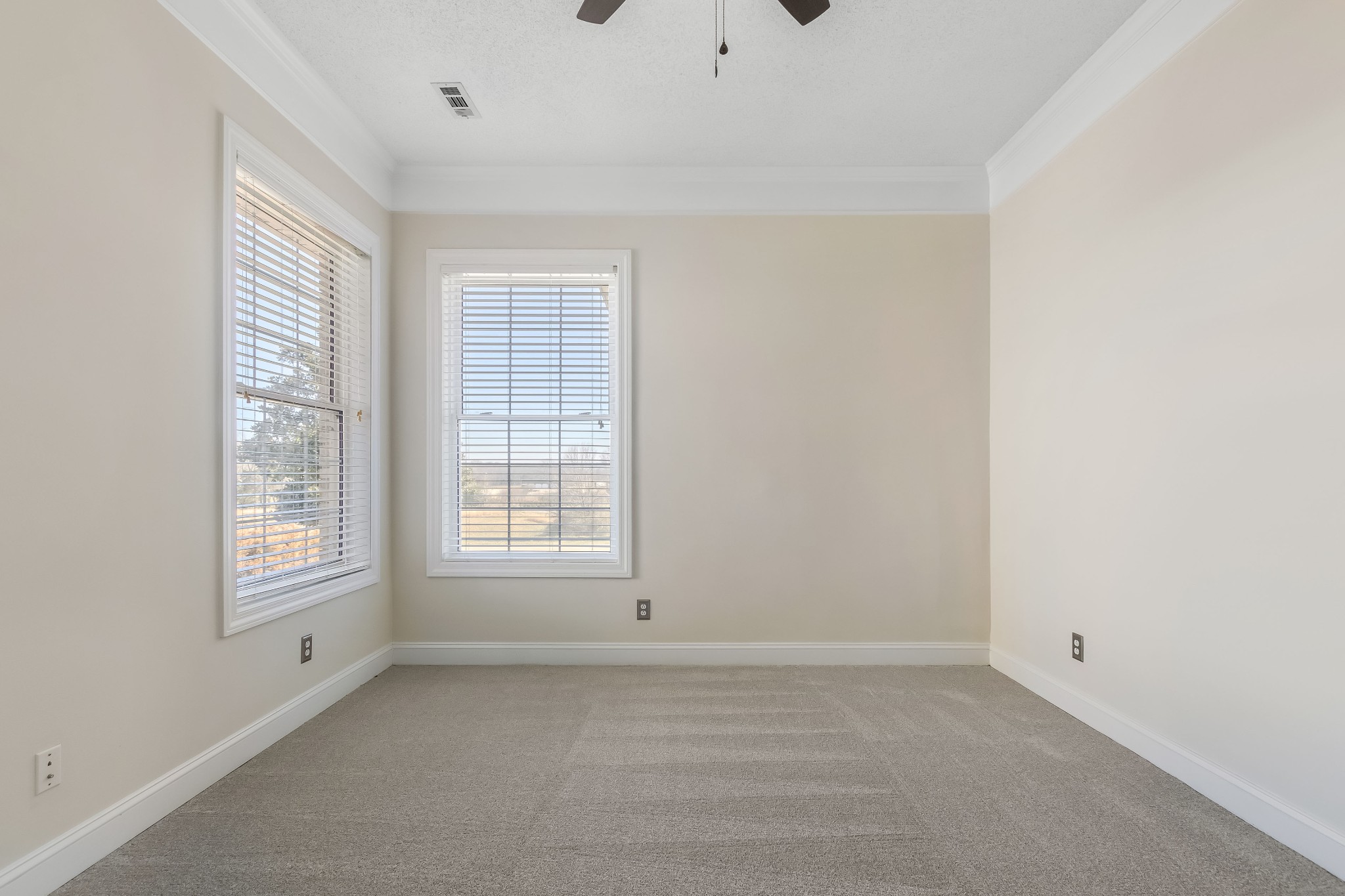 555 Randall Hitchcock Road Rock Island, TN 38581 - Photo 39 of 86 an empty room with windows
