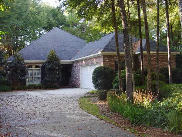 $2,500 | 308 Poplar Place, Fairhope, AL 36532