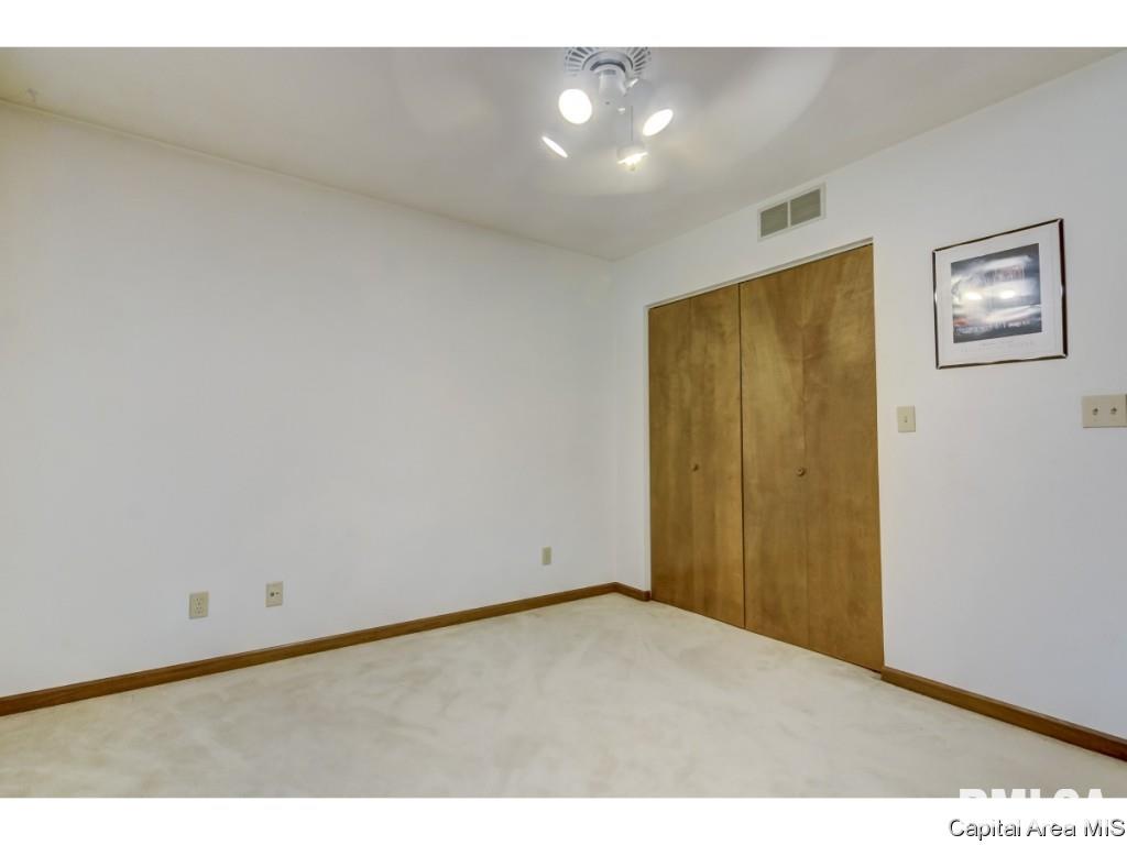 1801 Cog Mill Springfield, IL 62704 - Photo 25 of 33 Gallery Image 25