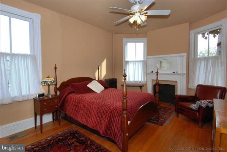 313 East Capitol Street Southeast Washington, DC 20003 - Photo 16 of 24 Bedroom #1