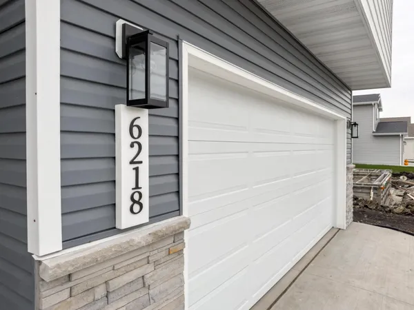 $353,650 | 6218 87th Avenue South, Horace, ND 58047