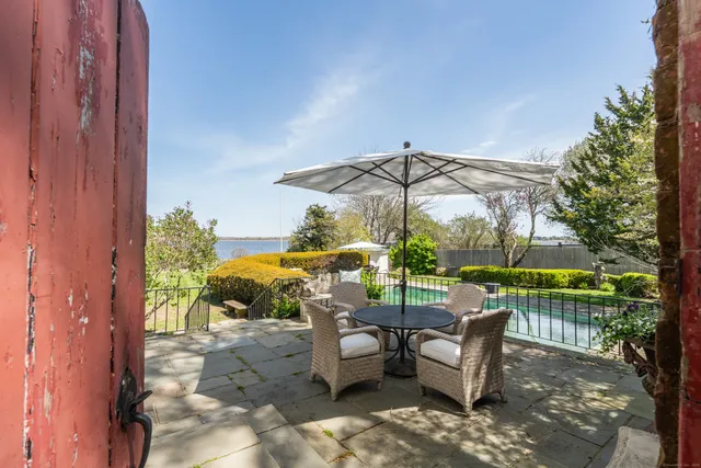 a view of outdoor space yard and patio