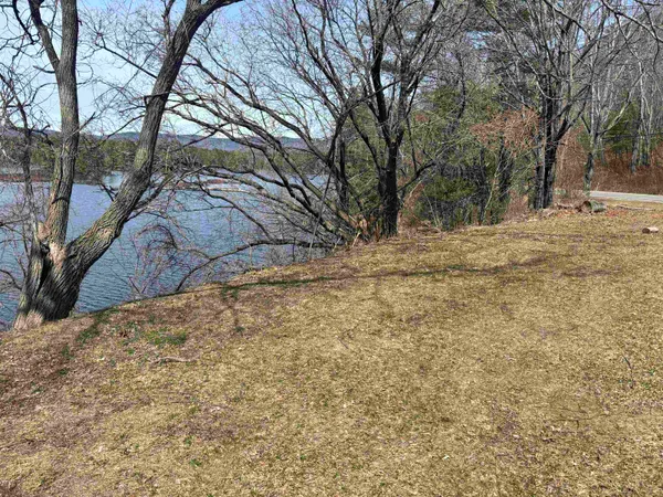 $1,750 | 615 Bean Road, Unit 2, Moultonborough, NH 03254