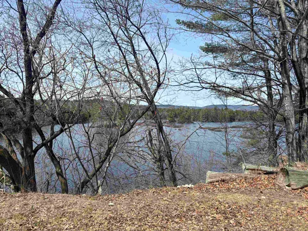 $1,750 | 615 Bean Road, Unit 2, Moultonborough, NH 03254