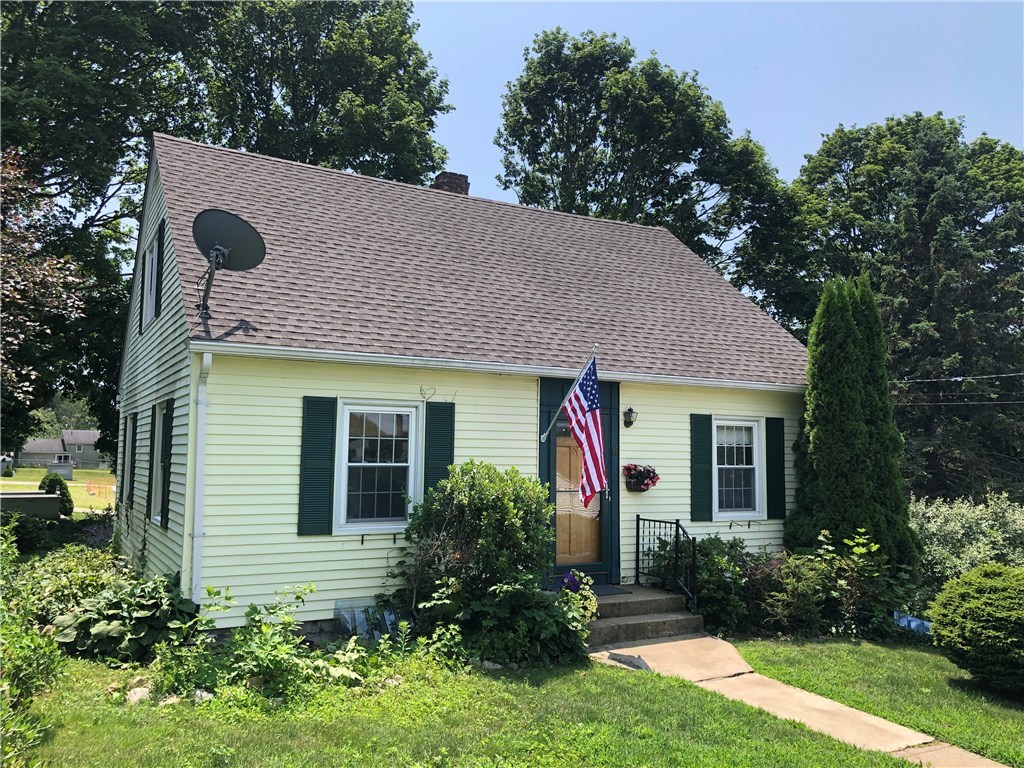6 Cobblestone Lane Westerly, RI 02891 - Photo 6 of 36 Gallery Image 6