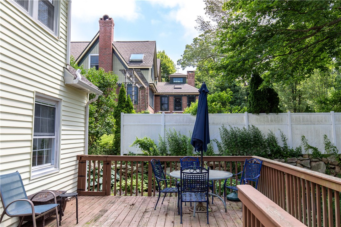 6 Cobblestone Lane Westerly, RI 02891 - Photo 8 of 36 Gallery Image 8