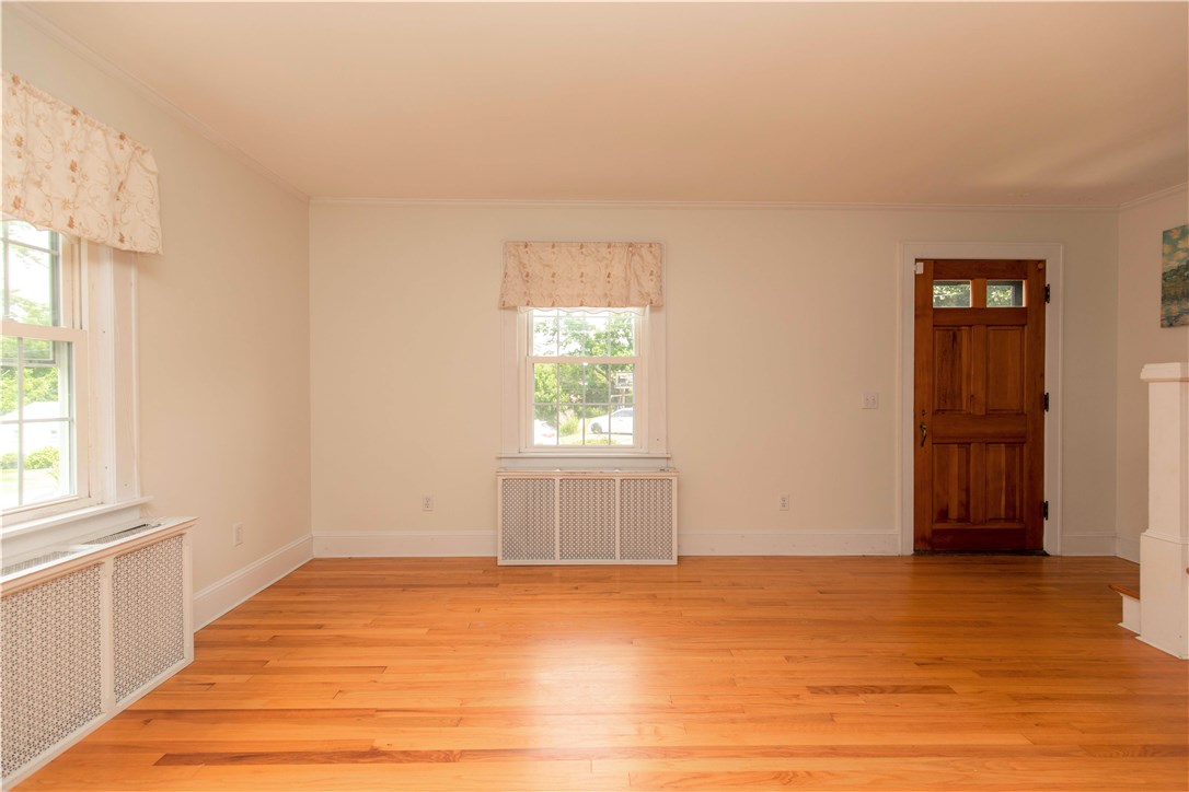 6 Cobblestone Lane Westerly, RI 02891 - Photo 10 of 36 Gallery Image 10