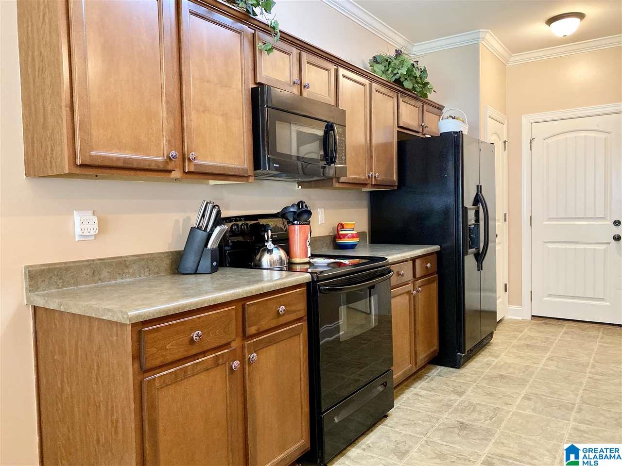 121 Lorrin Lane Sterrett, AL 35147 - Photo 10 of 38