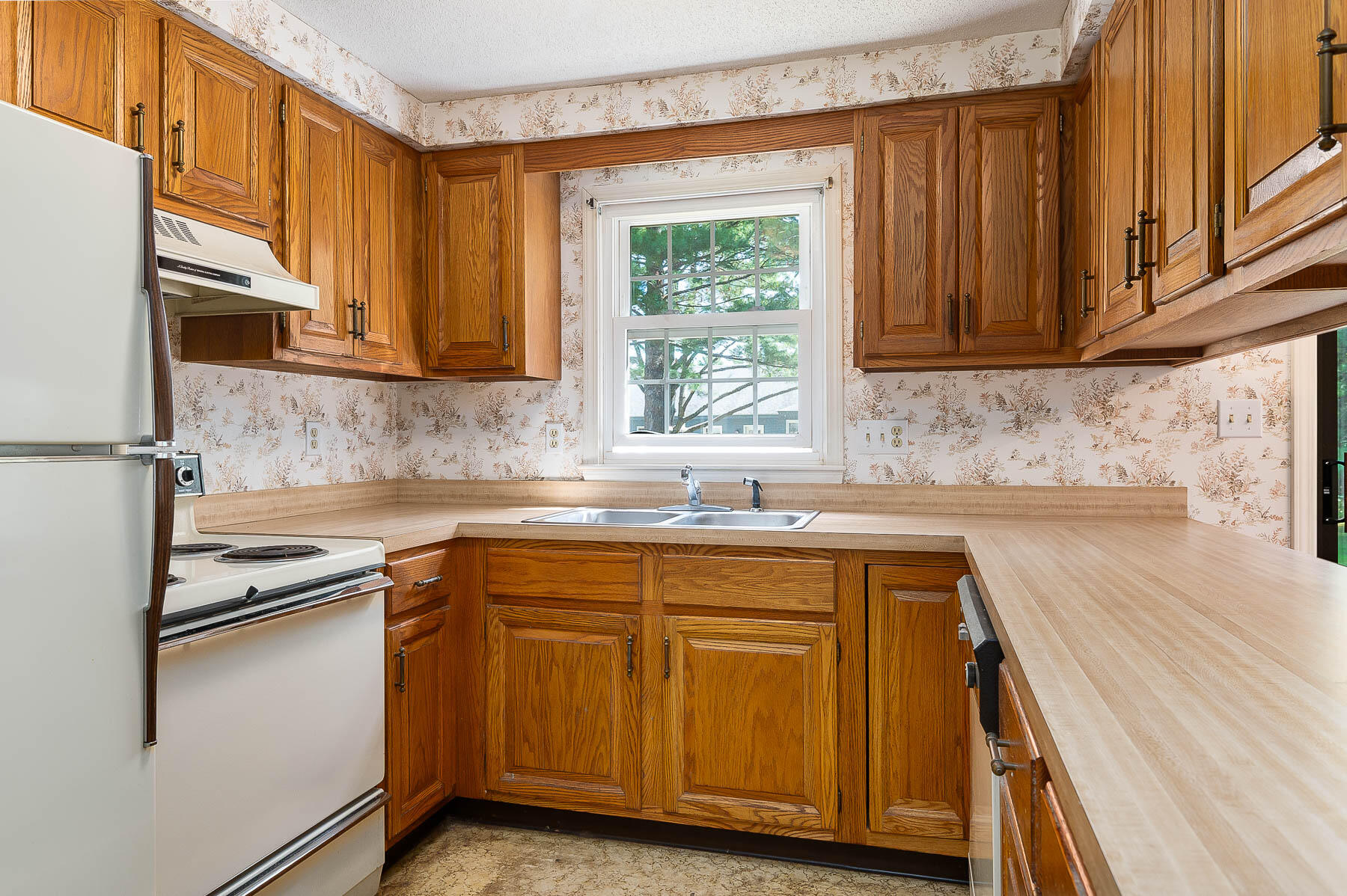78 Flintlock Village Road, Unit 1 Wells, ME 04090 - Photo 6 of 21 5