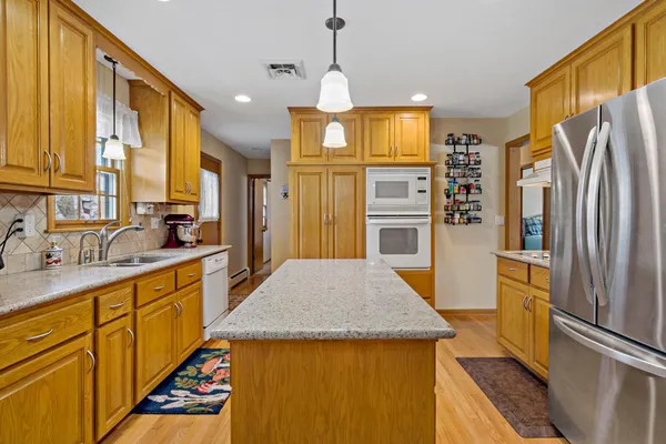 $400,000 | 1254 Prairie Street, Chaska, MN 55318