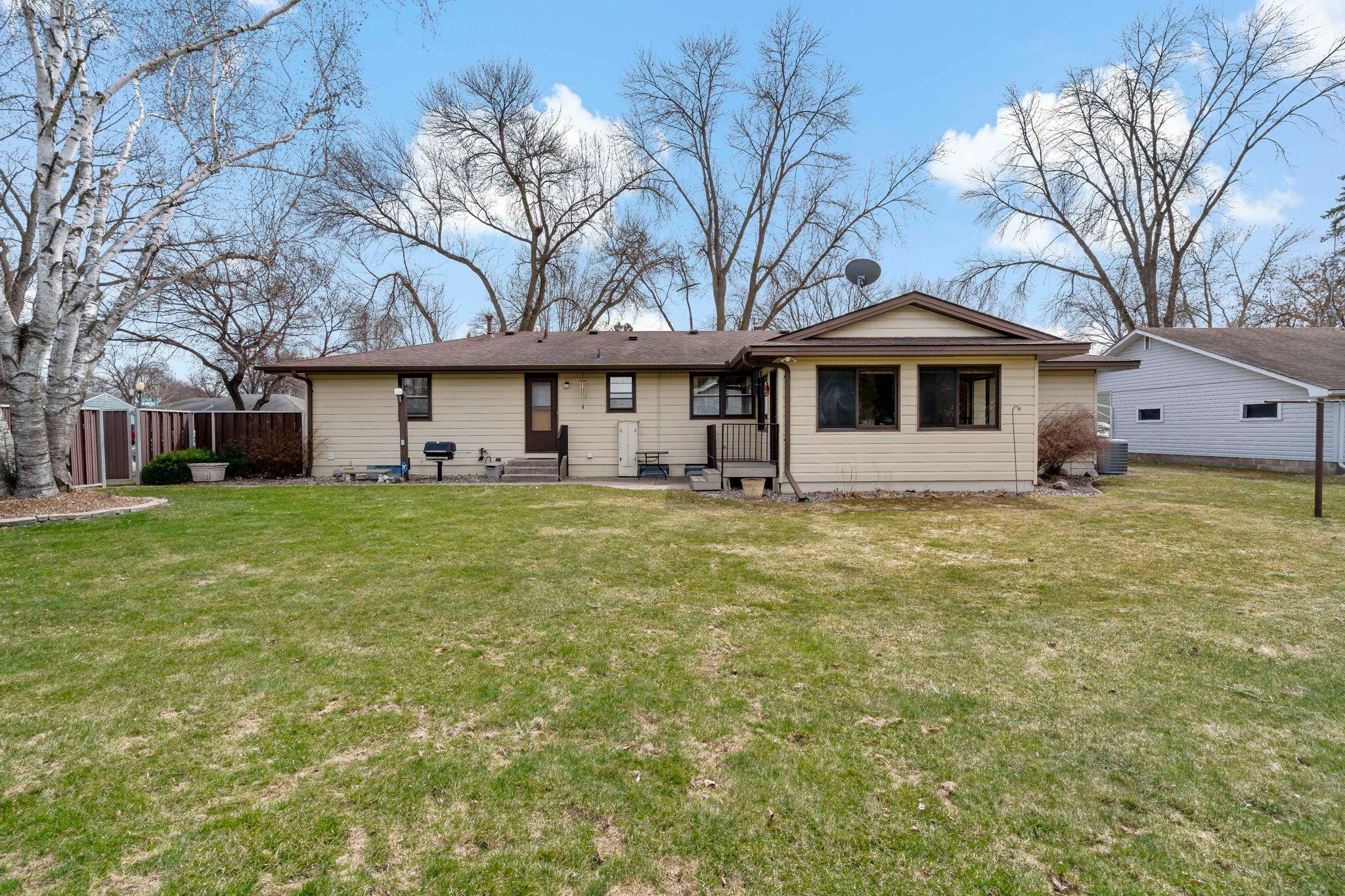 1254 Prairie Street Chaska, MN 55318 - Photo 37 of 39