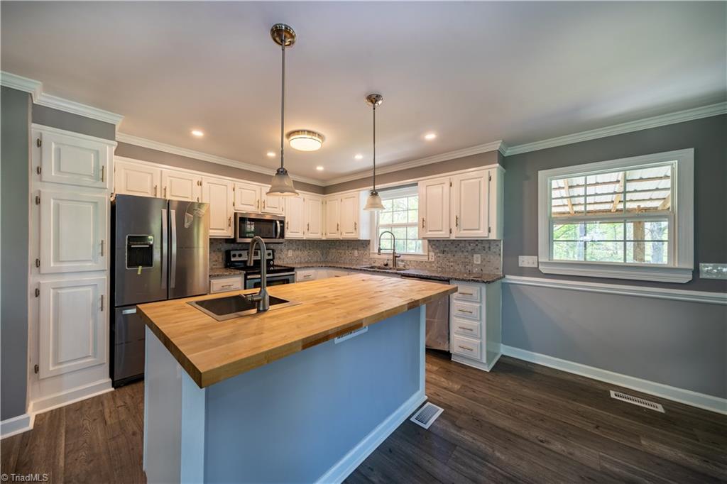 253 Pine Valley Road Mocksville, NC 27028 - Photo 8 of 22 Gallery Image 8