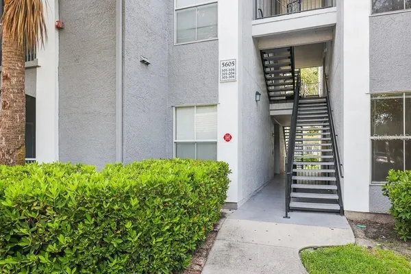 $1,650 | 5605 Legacy Crescent Place, Unit 204, Riverview, FL 33578