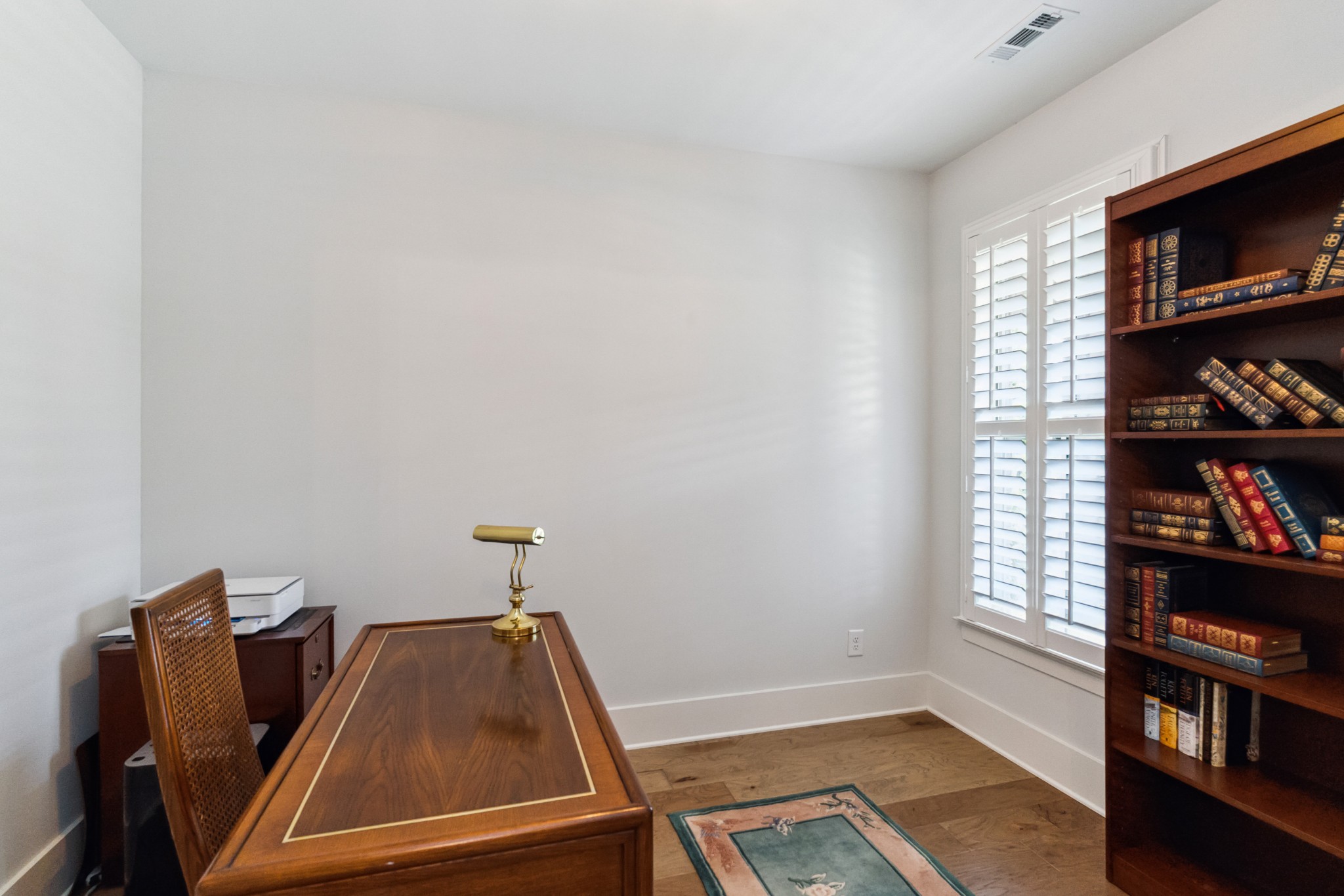 114 Vanner Road Mount Juliet, TN 37122 - Photo 7 of 39 a room with furniture and book shelf