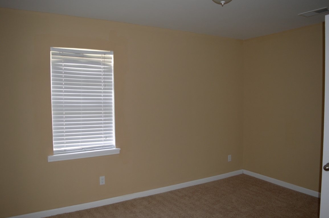 4592 Berta Road Memphis, TN 38109 - Photo 12 of 14
