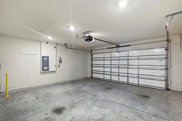 $2,300 | 13196 Golden Lime Ave Spring Hill, Spring Hill, FL 34609