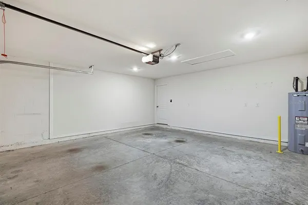 $2,300 | 13196 Golden Lime Ave Spring Hill, Spring Hill, FL 34609