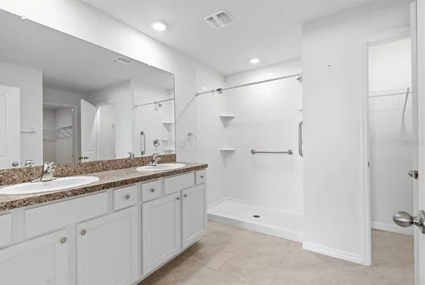 $2,300 | 13196 Golden Lime Ave Spring Hill, Spring Hill, FL 34609