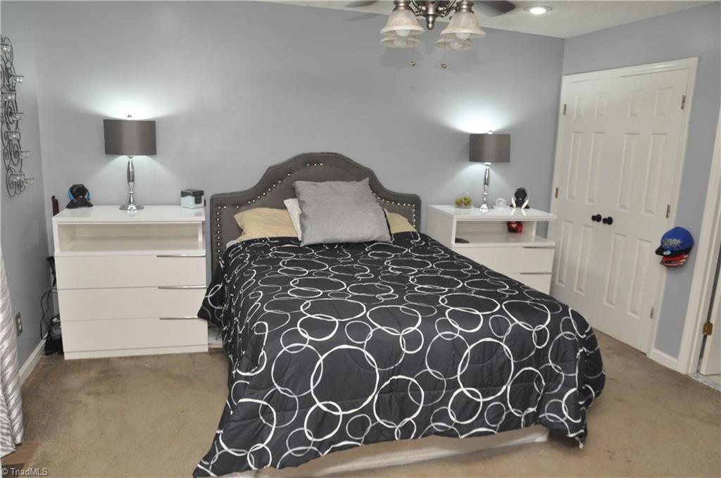 3725 Harrington Point High Point, NC 27265 - Photo 8 of 17 Gallery Image 8