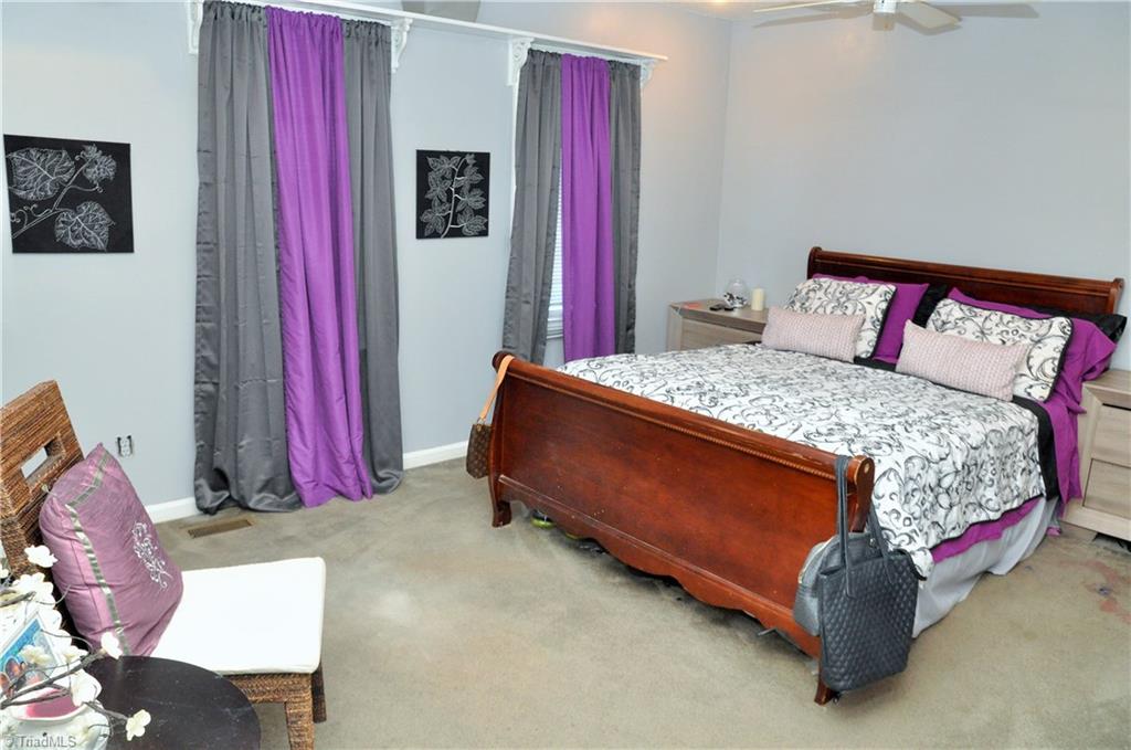 3725 Harrington Point High Point, NC 27265 - Photo 10 of 17 Gallery Image 10