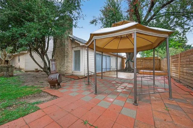 a view of outdoor space yard and patio