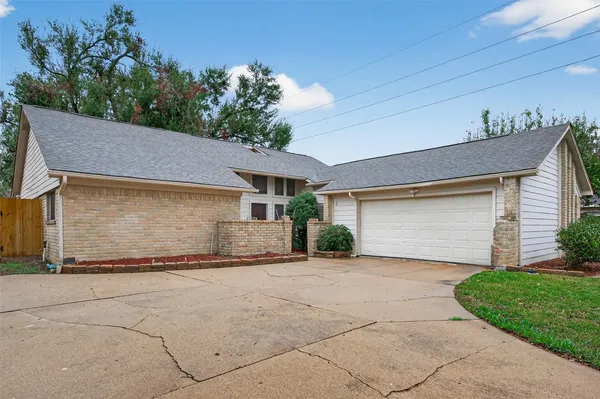 $1,900 | 6102 Crakston Street, Houston, TX 77084