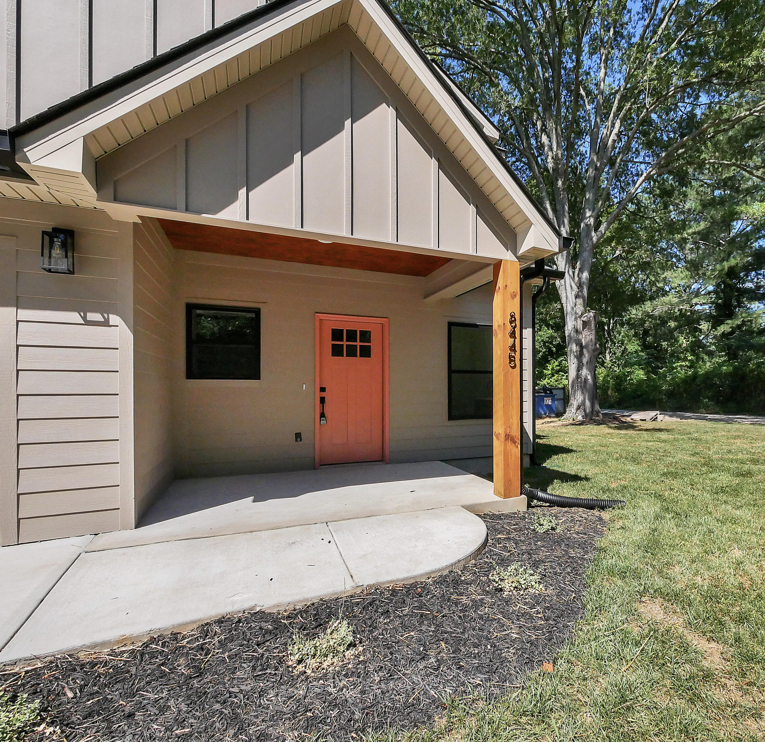 8445 Chambers Road Chattanooga, TN 37421 - Photo 4 of 22 5-P1290688