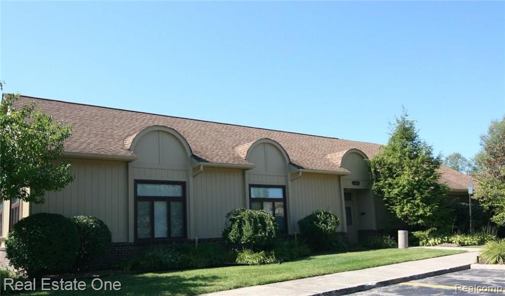 2216 Rochelle Park Drive Rochester Hills, MI 48309 - Photo 33 of 34