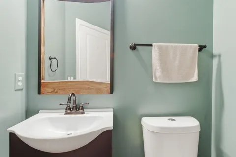 $399,999 | 320 Old Hickory Boulevard, Unit 2008, Nashville, TN 37221