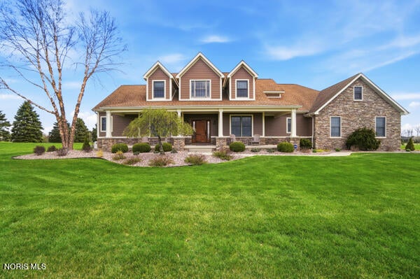 4754 Holt Road Sylvania, OH 43560 - Photo 2 of 91 4678 sq ft home on 1.82 acres