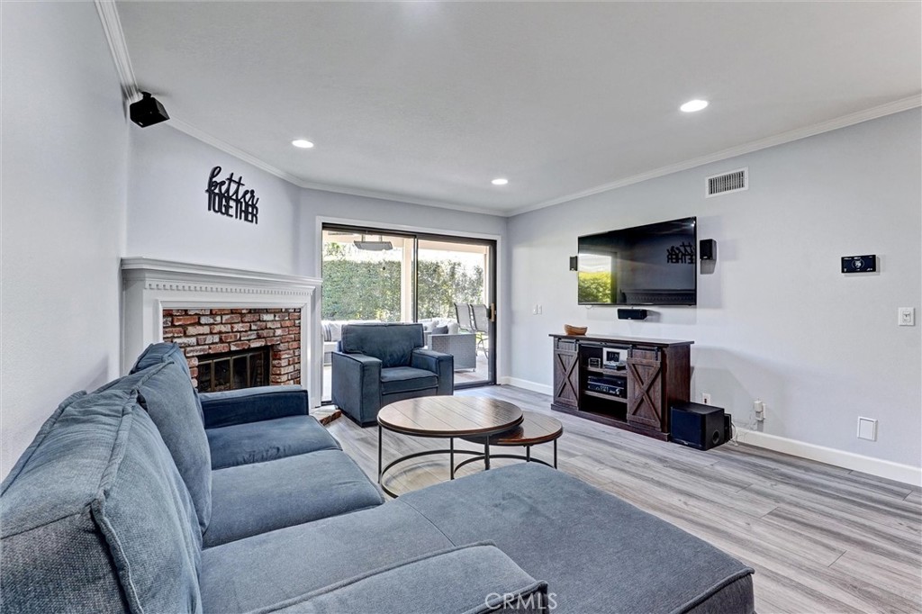 19605 Shadow Springs Way Porter Ranch, CA 91326 - Photo 6 of 33 Family Room.