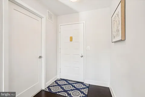 $450,000 | 8340 Greensboro Drive, Unit 618, McLean, VA 22102