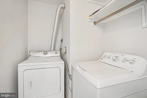 $450,000 | 8340 Greensboro Drive, Unit 618, McLean, VA 22102