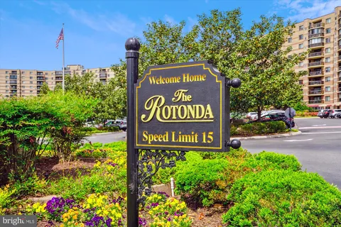 $450,000 | 8340 Greensboro Drive, Unit 618, McLean, VA 22102